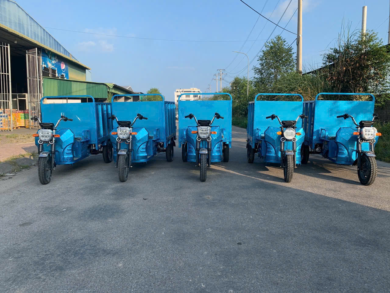 Giới thiệu 4 Tư vấn chuyên nghiệp-Công Ty CP Xe Chuyên Dùng Việt Nam